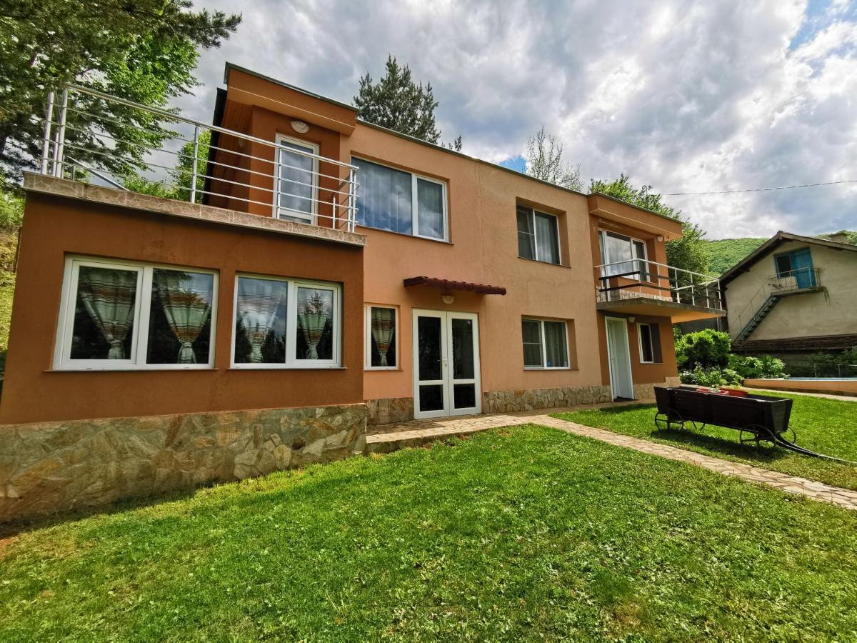 Villa Aqua Pravets Exterior photo
